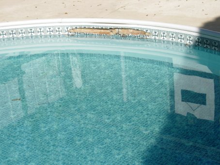 How To Patch Swimming Pool Hole